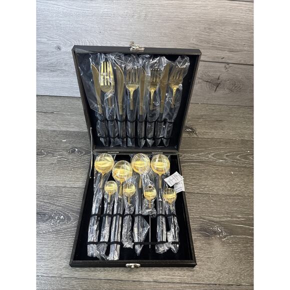 ARTICTURE 16 Piece Gold And Black Tone Modern Design FLATWARE SET - Picture 1 of 10